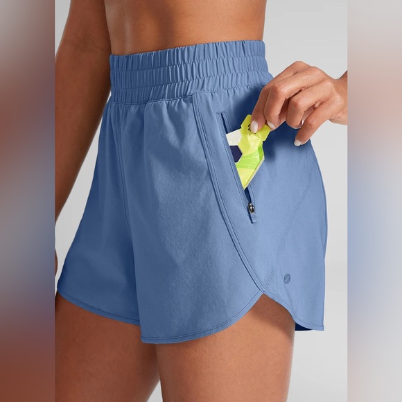 Feathery-Fit Soft High Rise Lined Short 3'' - Picture 5 of 9